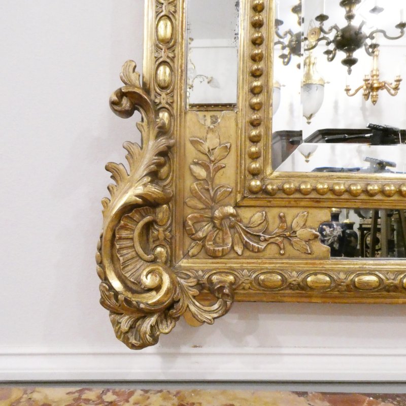 French 19th Century Gilt Wall Mirror in the Louis XVI Style - Image 10