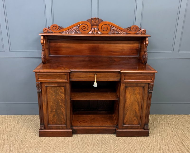 Early 19th Century Flame Mahogany Chiffonier Bookcase - Image 3