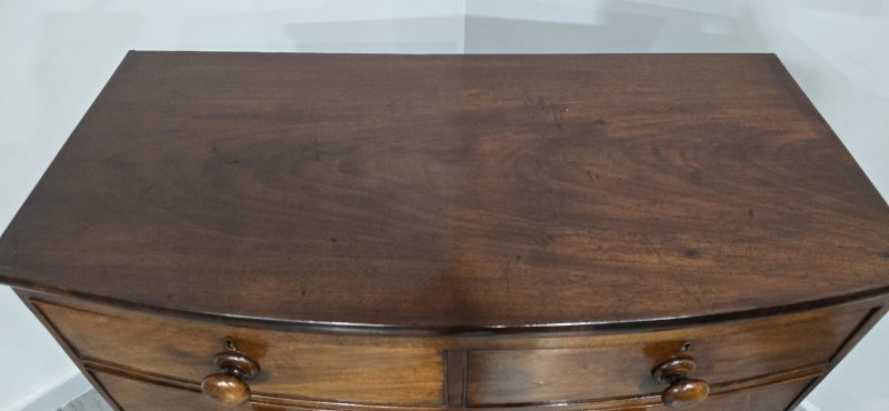 Good Quality Mahogany Bow Front Chest Drawers - Image 9