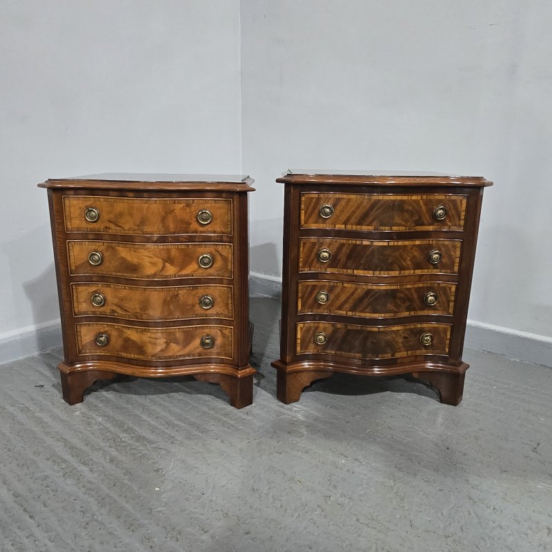 Pair Serpentine Mahogany Bedside Lamp Chests of Drawers - Image 2