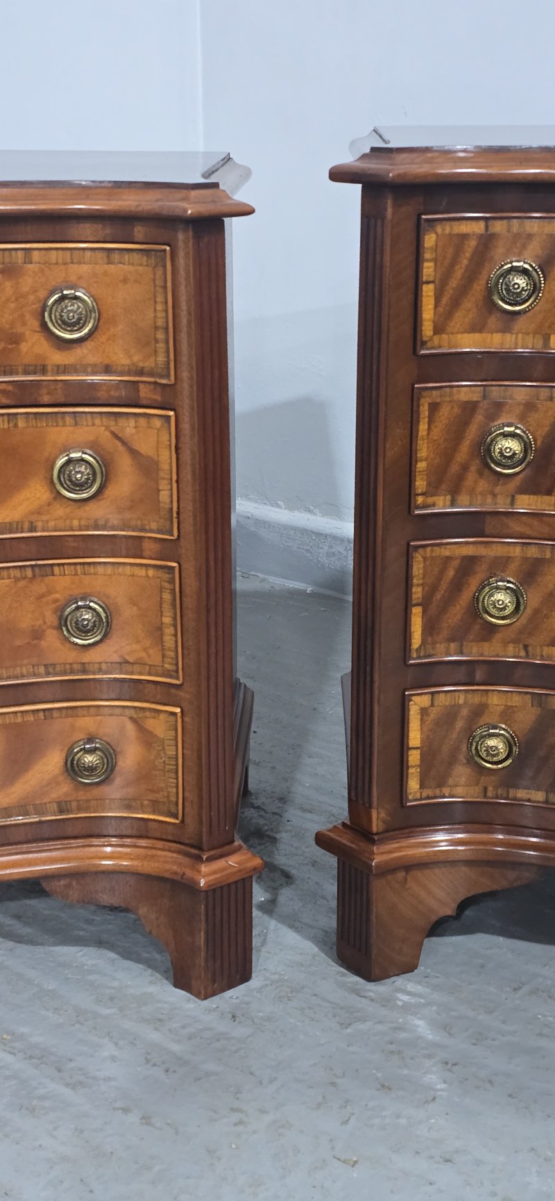 Pair Serpentine Mahogany Bedside Lamp Chests of Drawers - Image 6