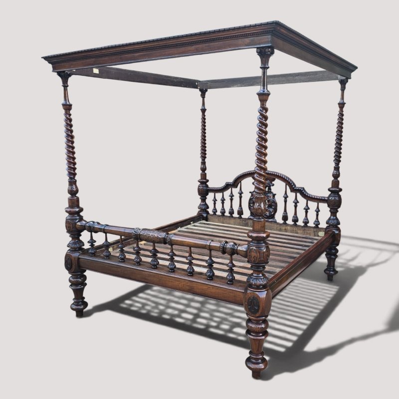 Victorian Anglo-indian Colonial Raj King Size Four Poster Bed (Circa 1880)