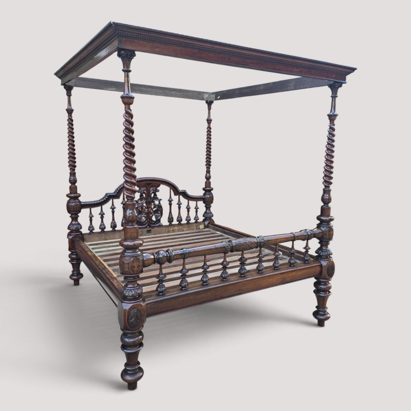 Victorian Anglo-indian Colonial Raj King Size Four Poster Bed (Circa 1880) - Image 3