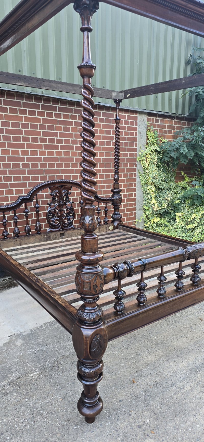 Victorian Anglo-indian Colonial Raj King Size Four Poster Bed (Circa 1880) - Image 17