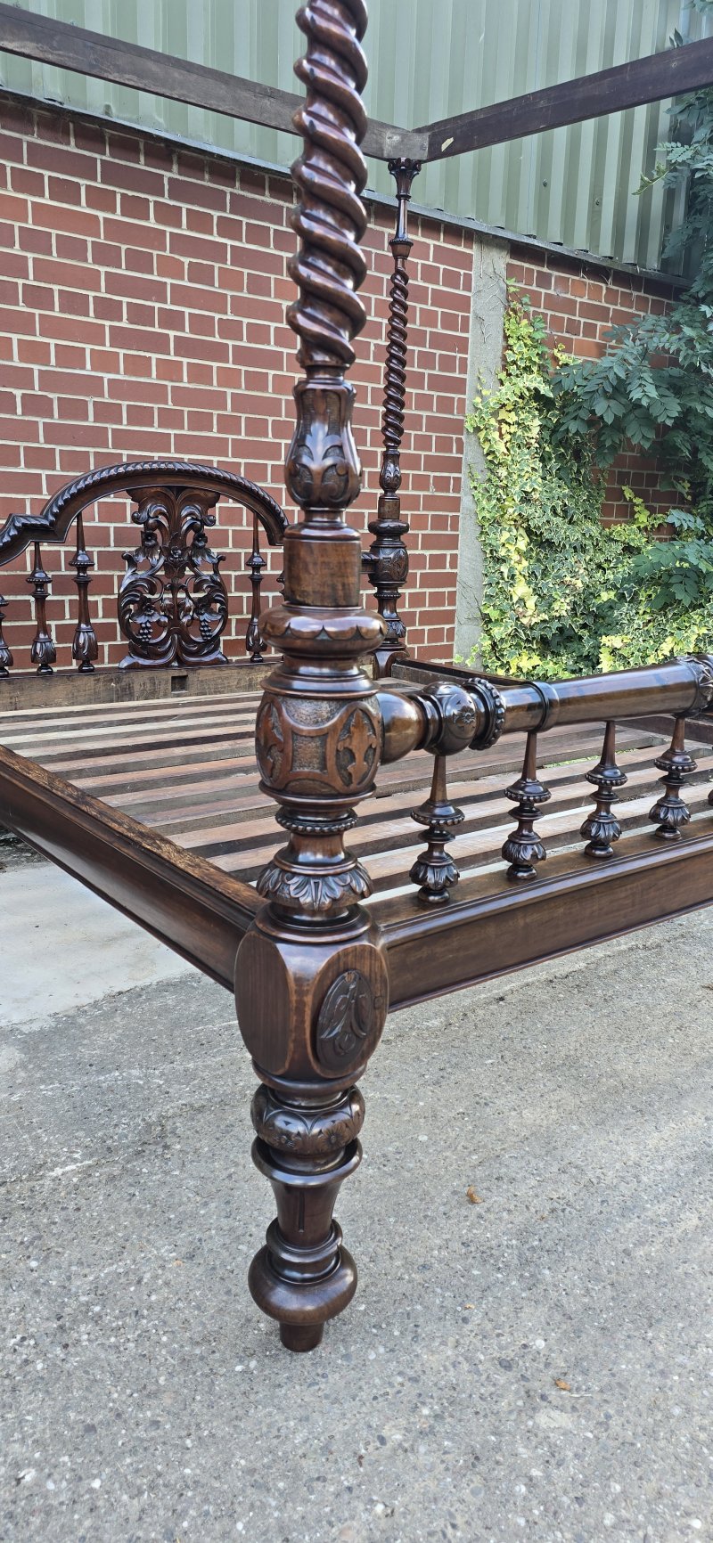 Victorian Anglo-indian Colonial Raj King Size Four Poster Bed (Circa 1880) - Image 22