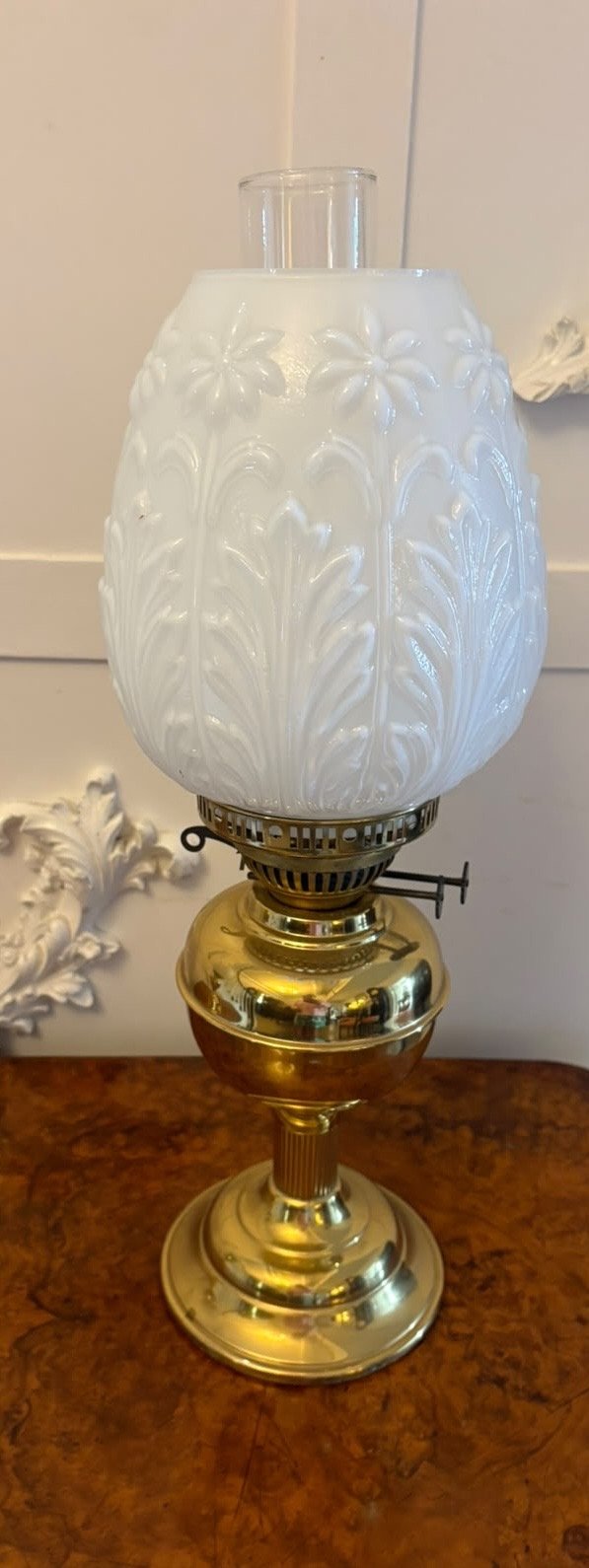Antique Edwardian Near Pair of Brass Oil Lamps with Opaline Glass Shades - Image 8