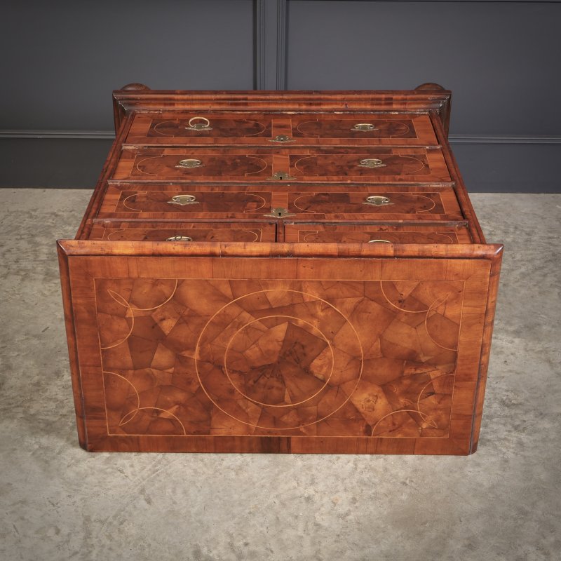 17th Century Oyster Veneered Chest Of Drawers - Image 10
