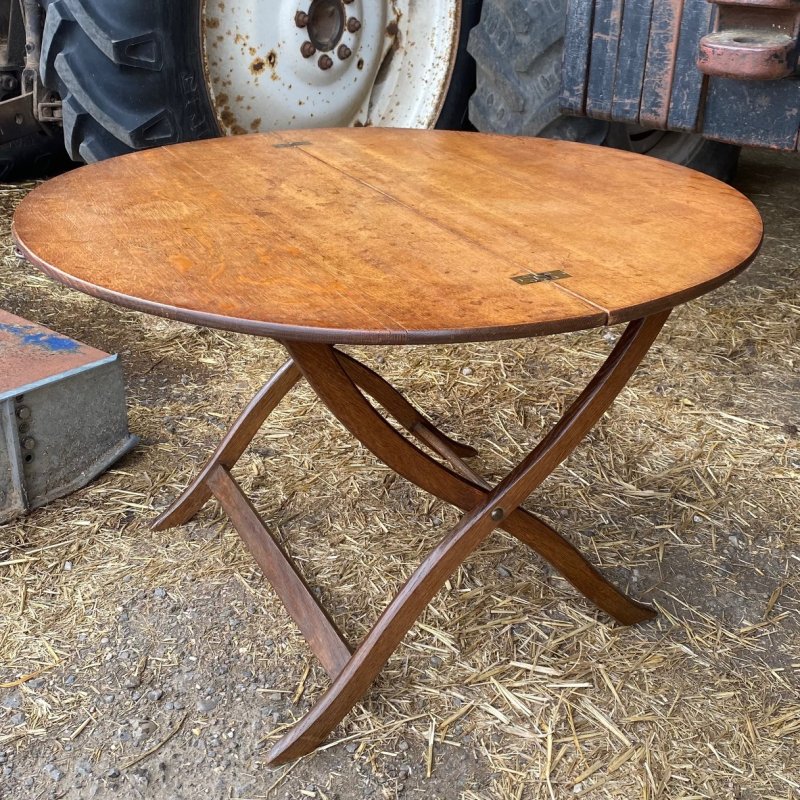 Oak Victorian coaching table - Image 4
