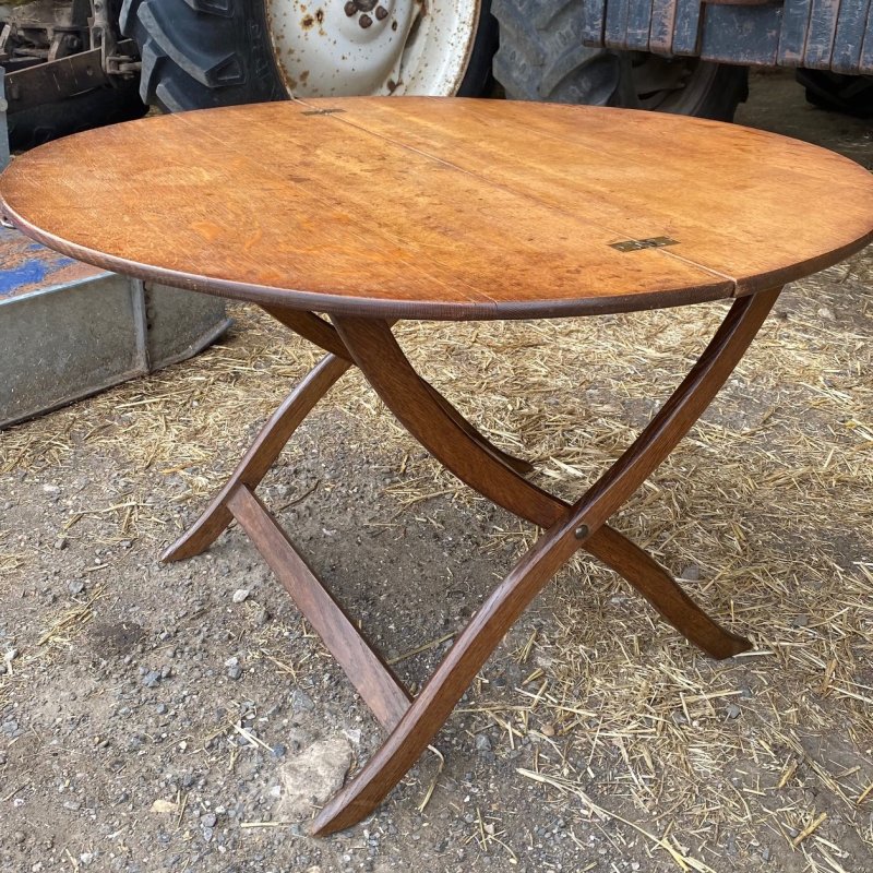 Oak Victorian coaching table - Image 5