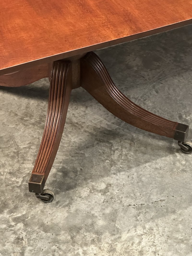 Mahogany Twin Pillar Extending Dining Table - Image 5