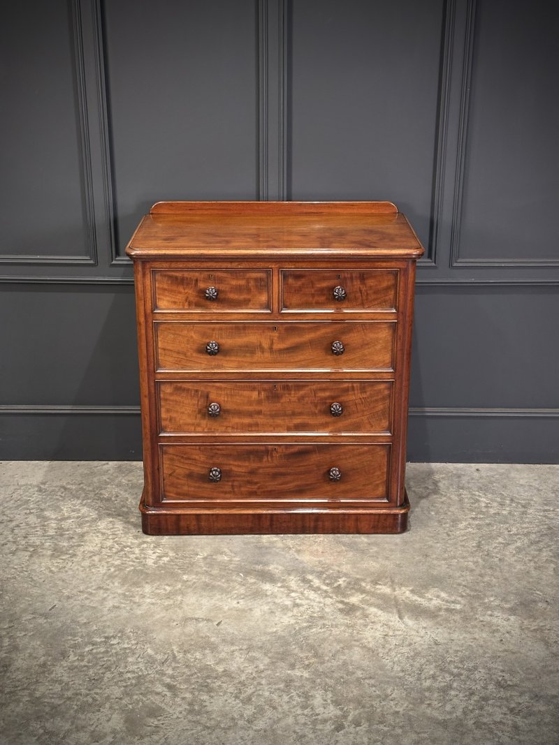 Victorian Mahogany Chest of Drawers - Image 2