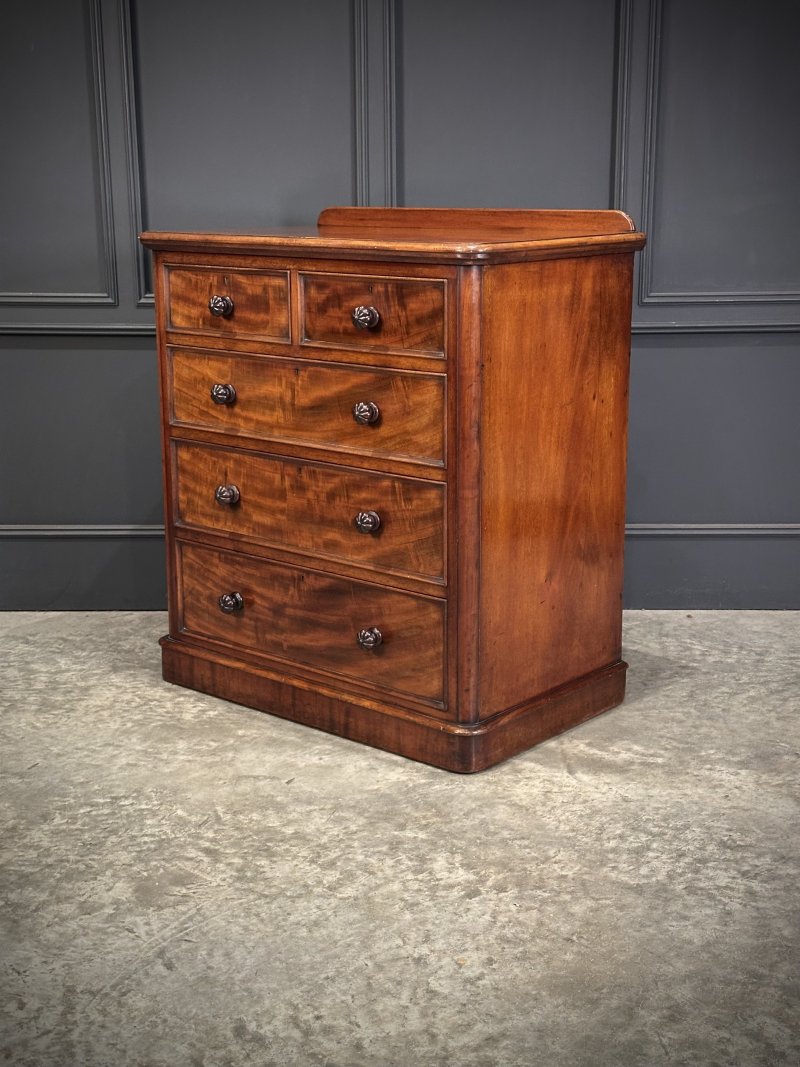 Victorian Mahogany Chest of Drawers - Image 15