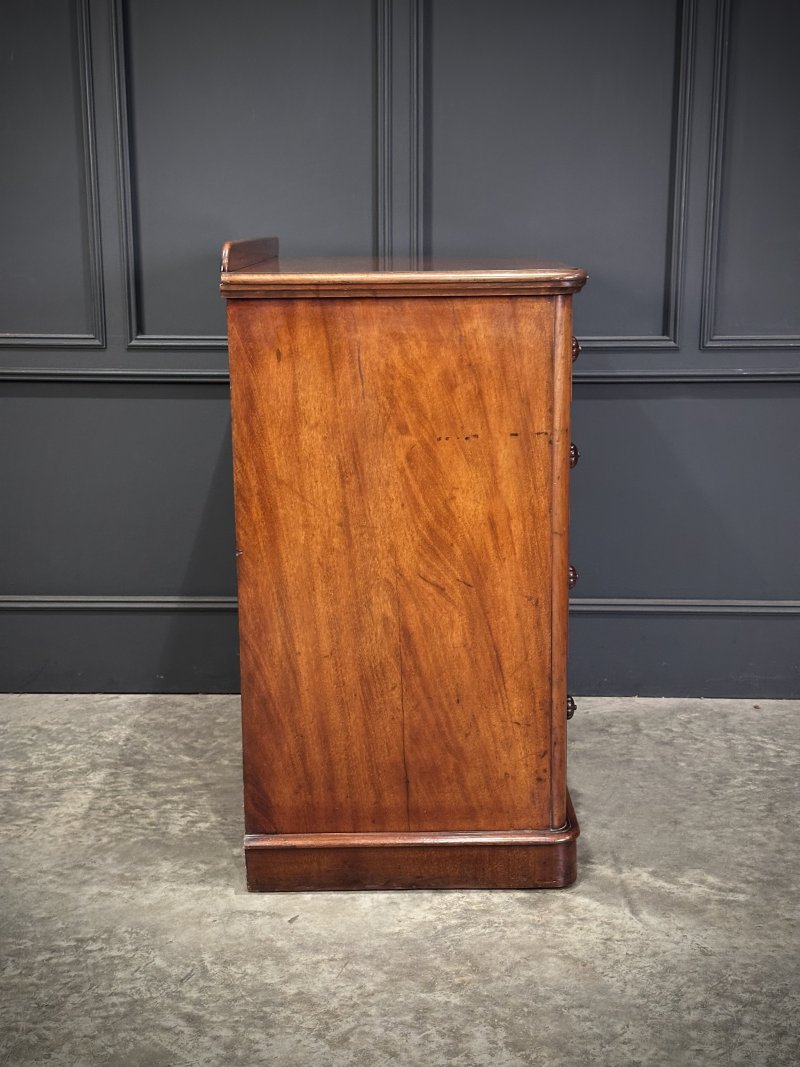 Victorian Mahogany Chest of Drawers - Image 14