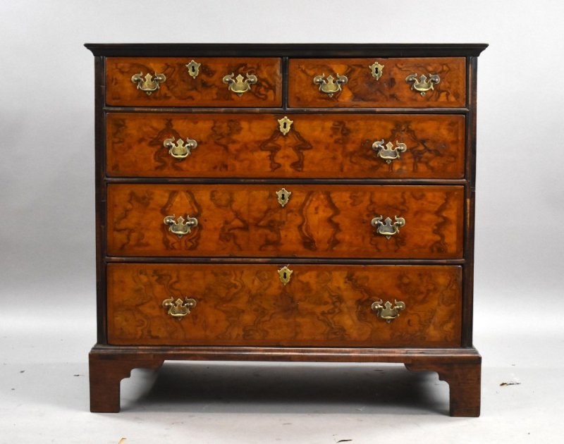 George III Burr Walnut Chest of Drawers