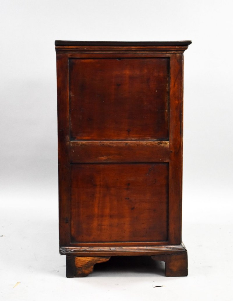 George III Burr Walnut Chest of Drawers - Image 3