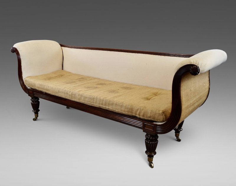 A Fine Regency Mahogany Sofa - Image 4