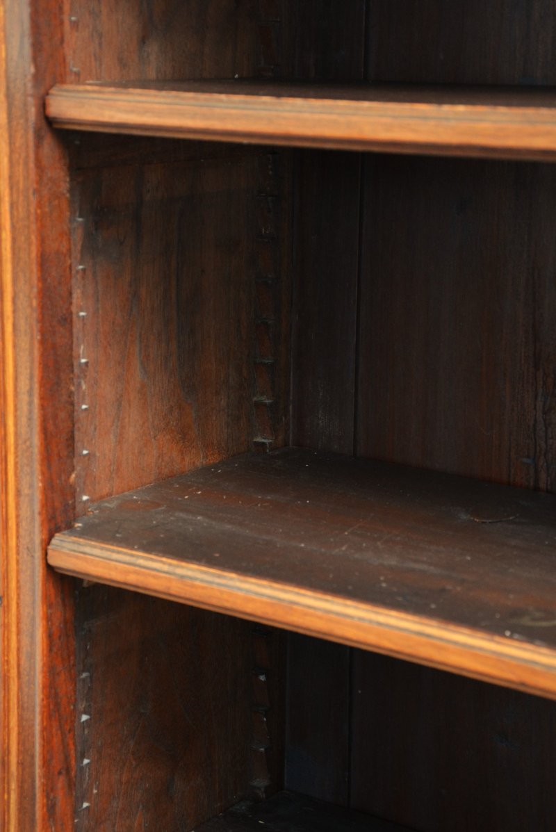 Late Victorian Walnut Open Bookcase with Adjustable Shelves - Image 3