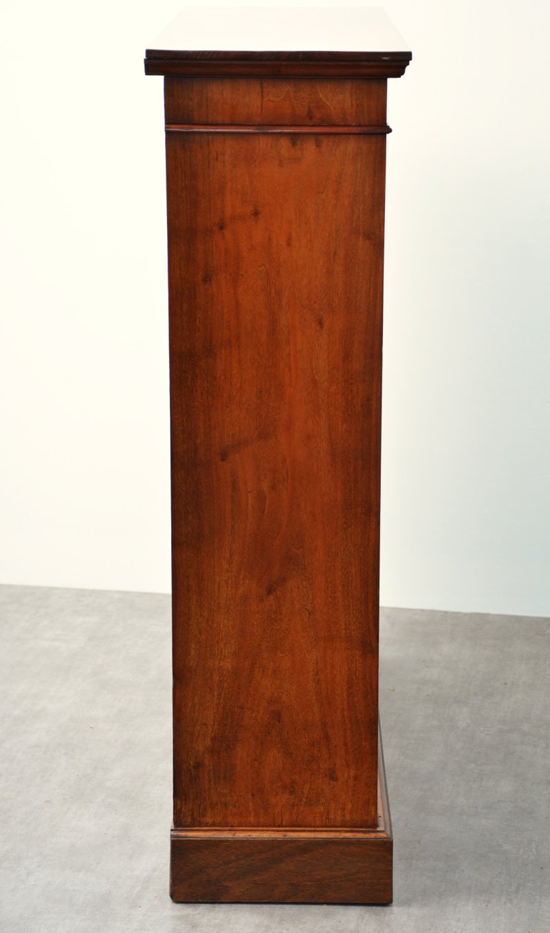 Late Victorian Walnut Open Bookcase with Adjustable Shelves - Image 15