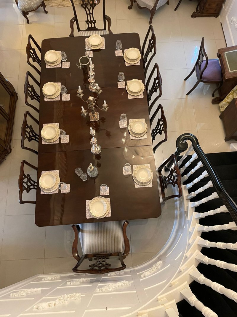Antique Georgian Figured Mahogany Three Pedestal 10–12 Seater Dining Table - Image 6