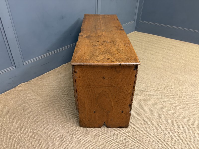 18th Century Elm Coffer - Image 4