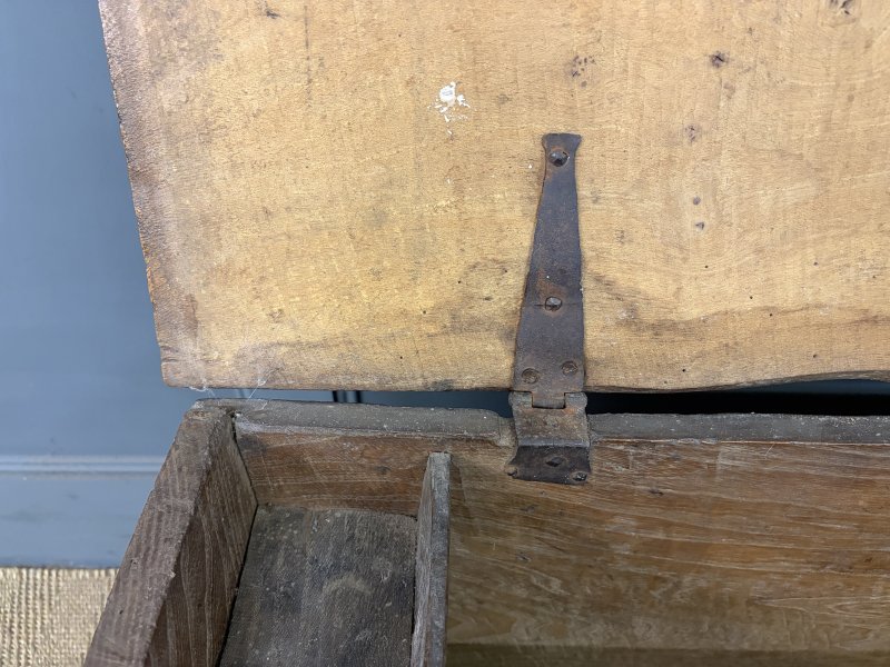 18th Century Elm Coffer - Image 10