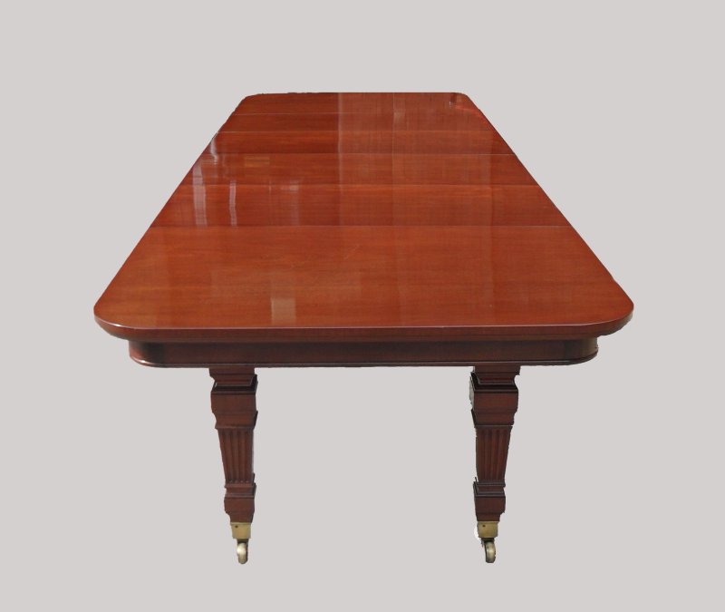 Victorian Mahogany Imperial Extending Dining Table by Gillows - Image 2