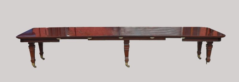Victorian Mahogany Imperial Extending Dining Table by Gillows - Image 4