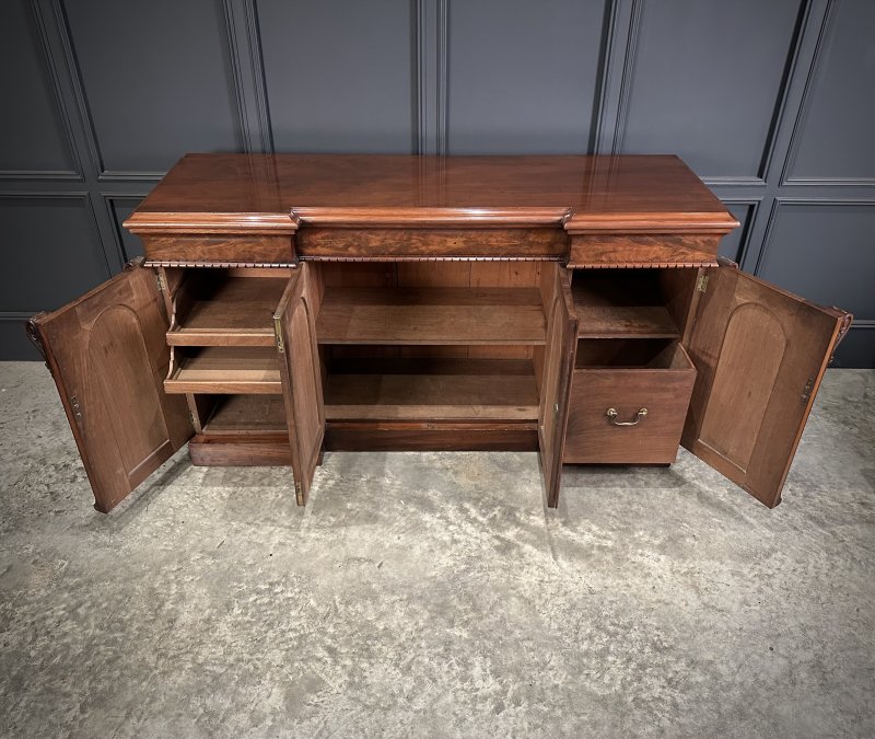 Victorian Flame Mahogany 4 Door Sideboard - Image 14
