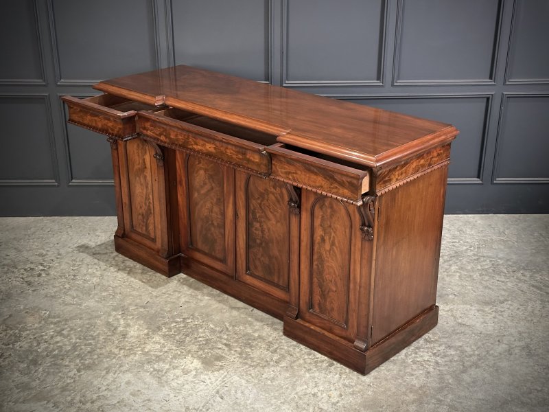 Victorian Flame Mahogany 4 Door Sideboard - Image 10