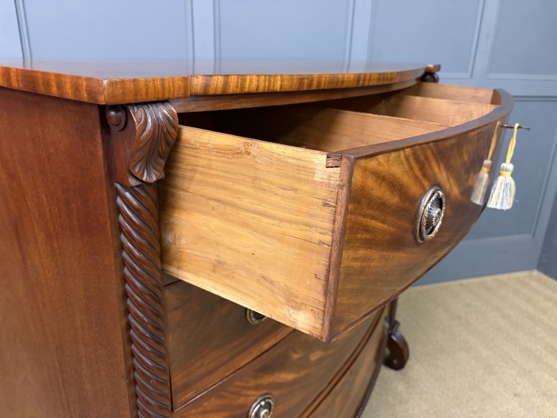 Regency Period Mahogany Bow Fronted Chest of Drawers - Image 5