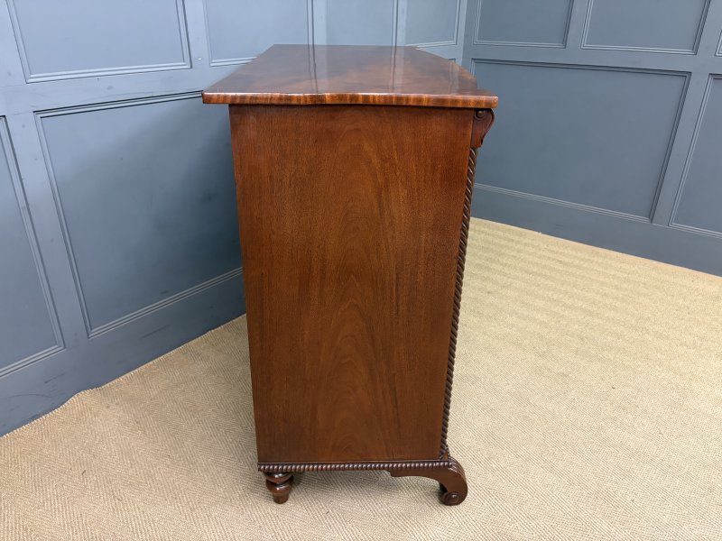 Regency Period Mahogany Bow Fronted Chest of Drawers - Image 17