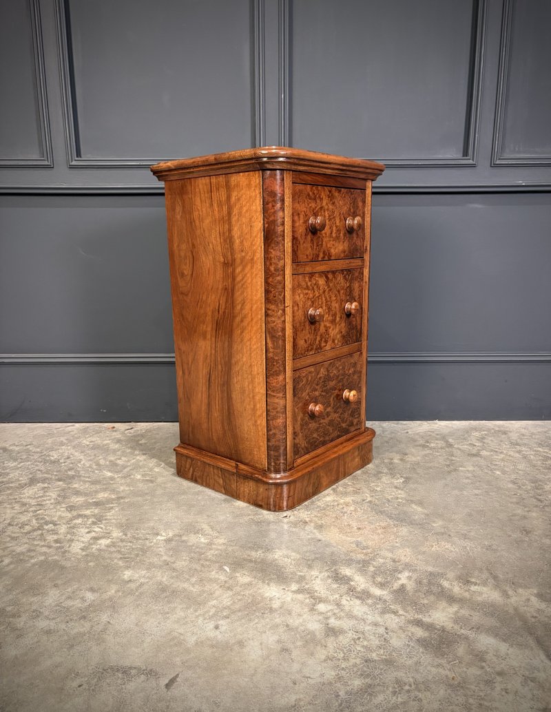 Pair of Victorian Burr Walnut Bedside Chests - Image 6