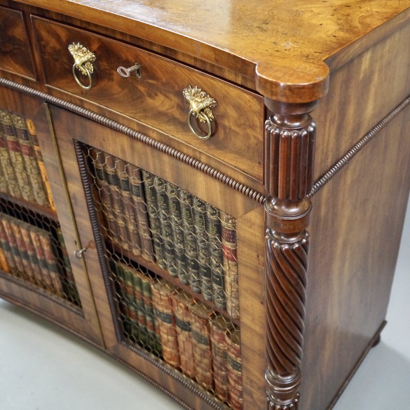 An unusual William IV mahogany concave side cabinet - Image 5