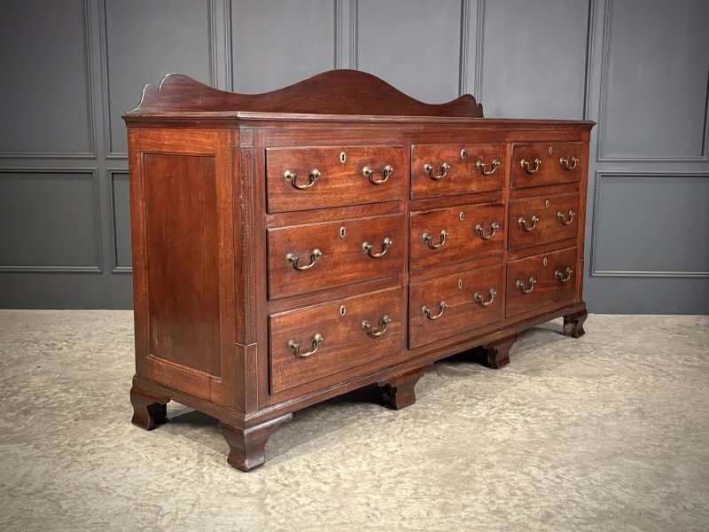 Large 18th Century Mahogany Bank of Drawers - Image 3