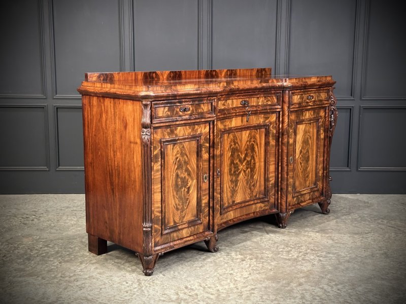 Flame Mahogany Biedermeier Sideboard - Image 2