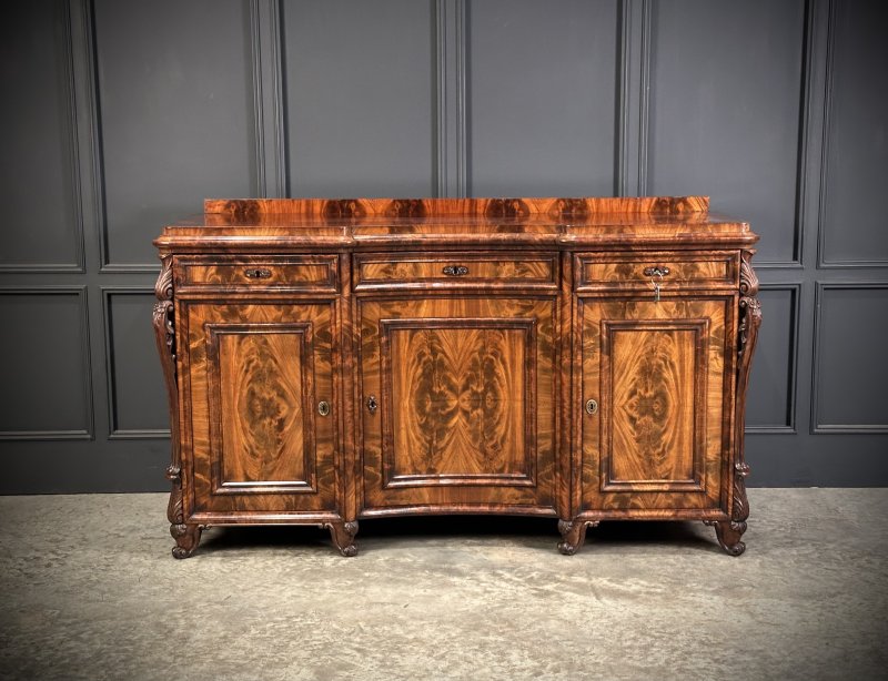Flame Mahogany Biedermeier Sideboard - Image 4