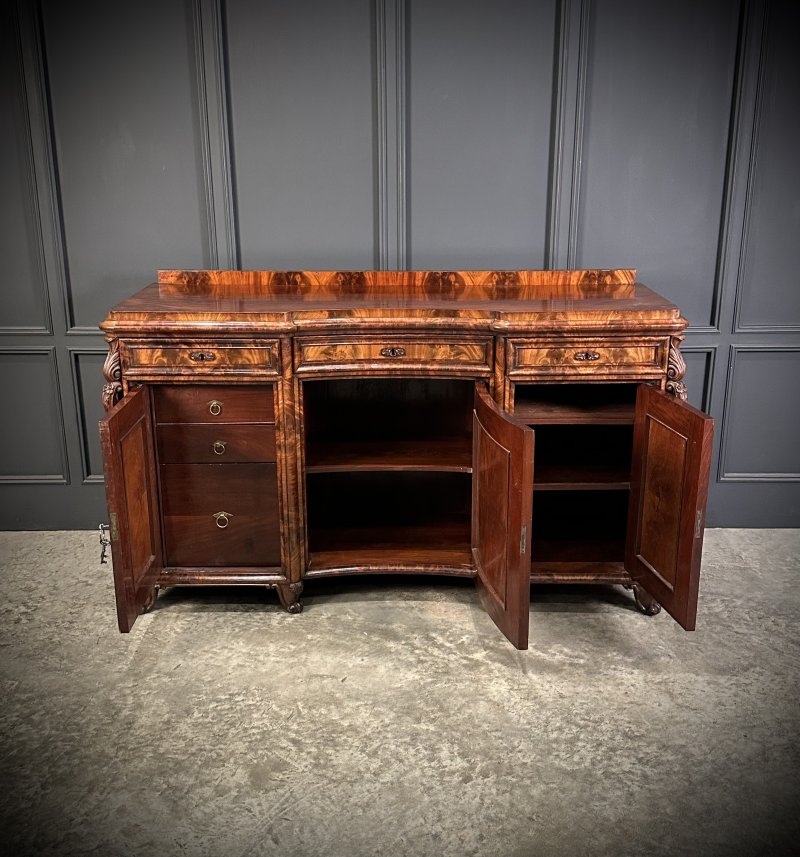 Flame Mahogany Biedermeier Sideboard - Image 3