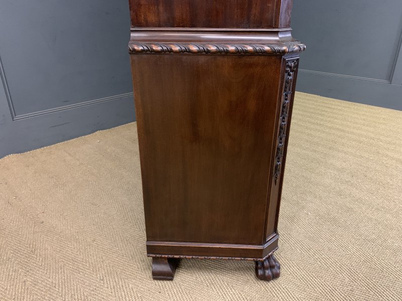 Chippendale Style Mahogany Bookcase by Hille - Image 14