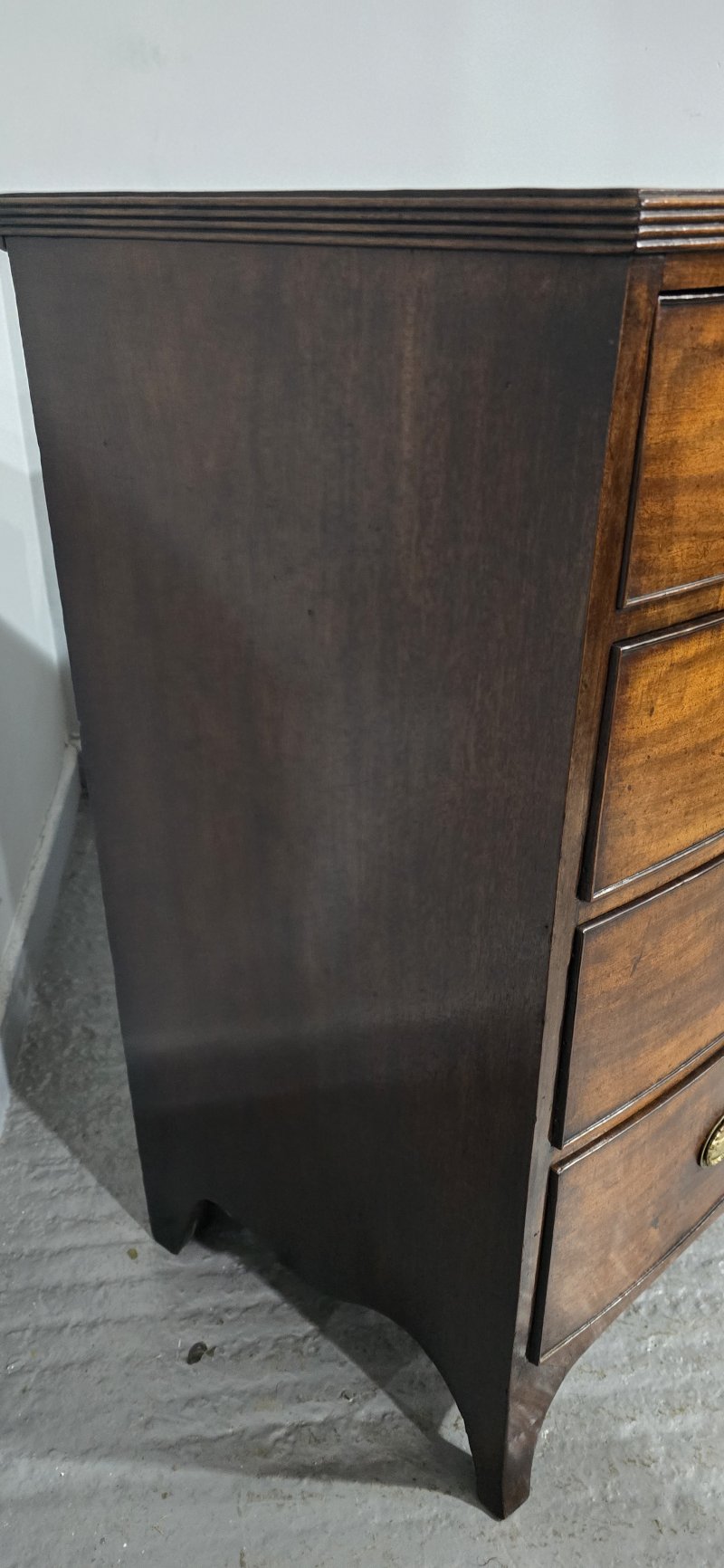 Superior Georgian Bow Front Chest of Drawers - Image 7