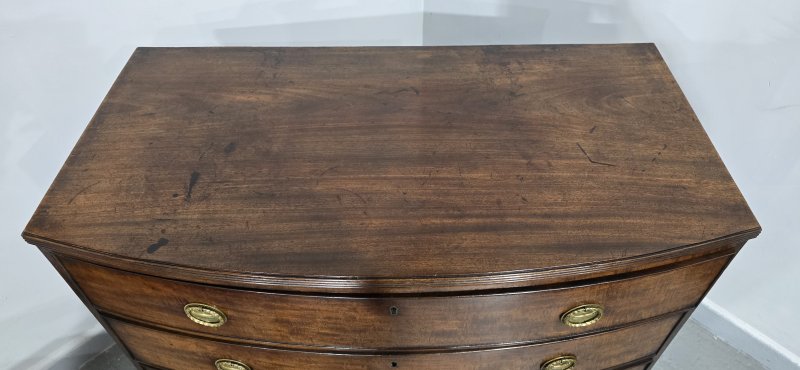 Superior Georgian Bow Front Chest of Drawers - Image 8