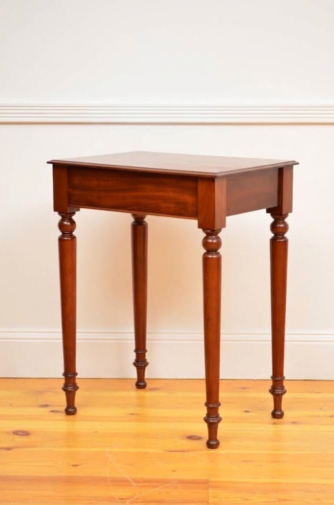 Fine Figured Mahogany Console Table Of Narrow Proportions Druce And Co - Image 4