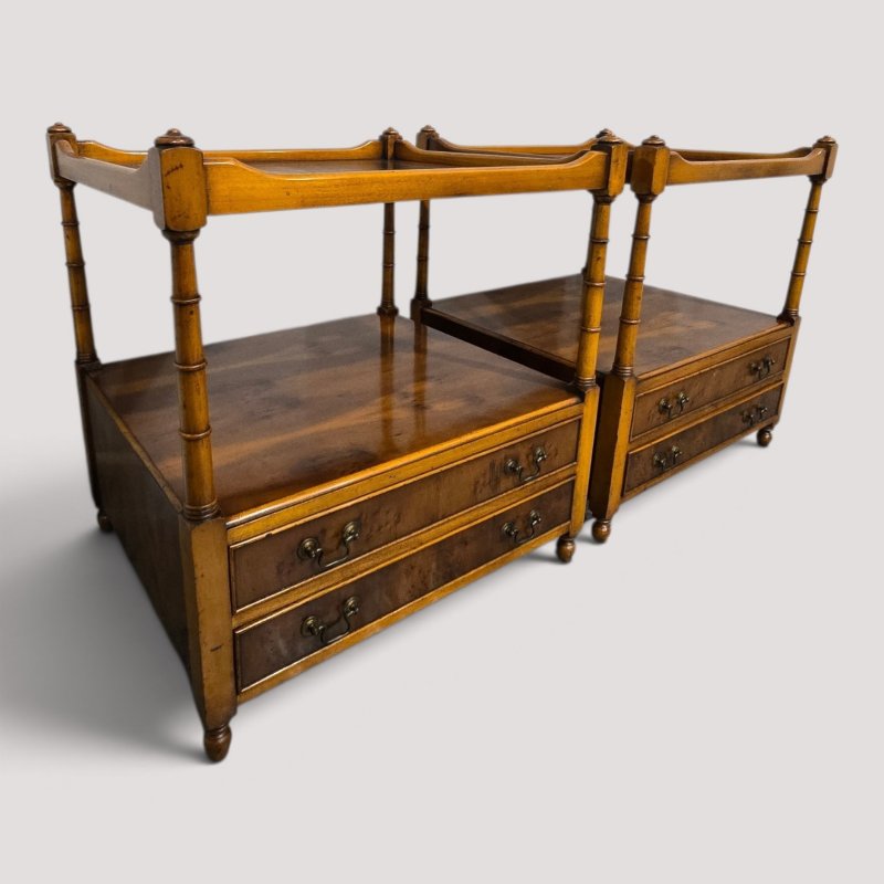 Excellent Pair Yew Lamp Tables - Image 2