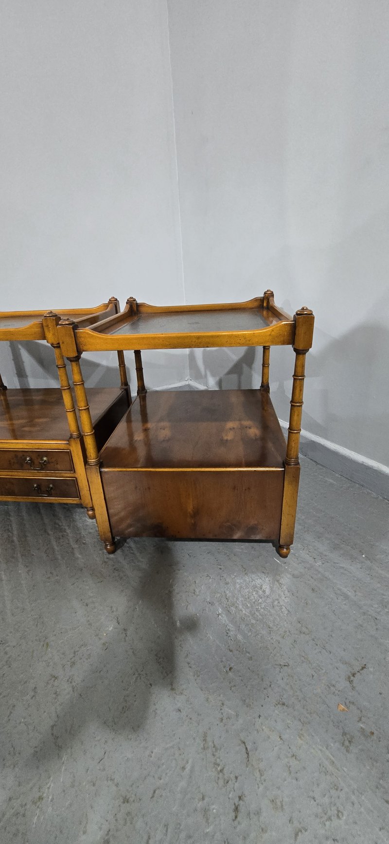 Excellent Pair Yew Lamp Tables - Image 8