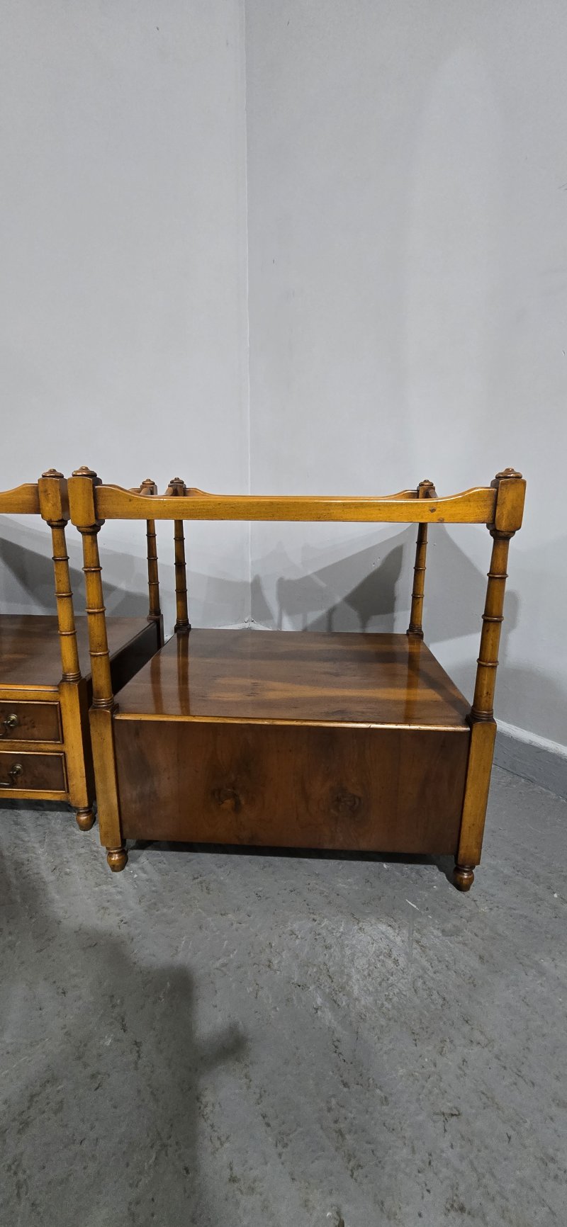 Excellent Pair Yew Lamp Tables - Image 5