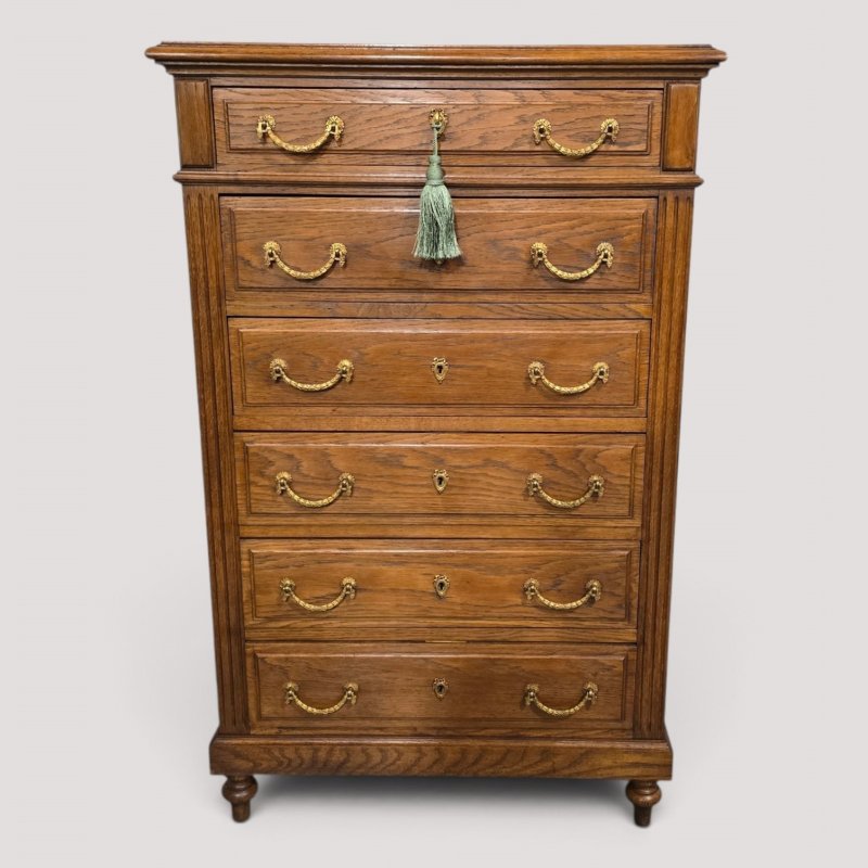 Top Quality  Six Drawer French Oak Chest of Drawer