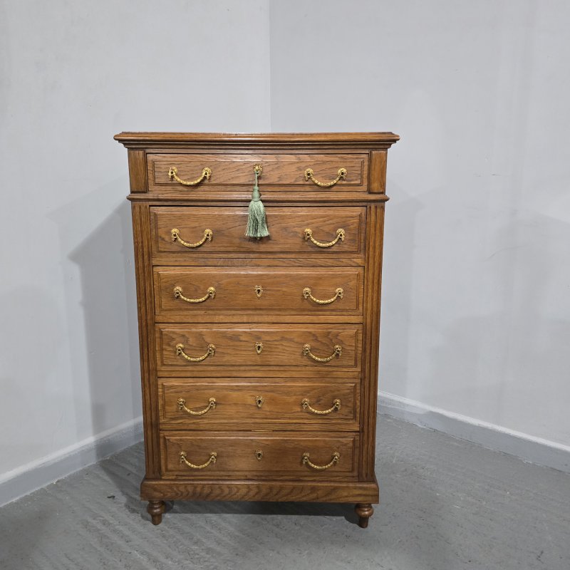 Top Quality  Six Drawer French Oak Chest of Drawer - Image 2