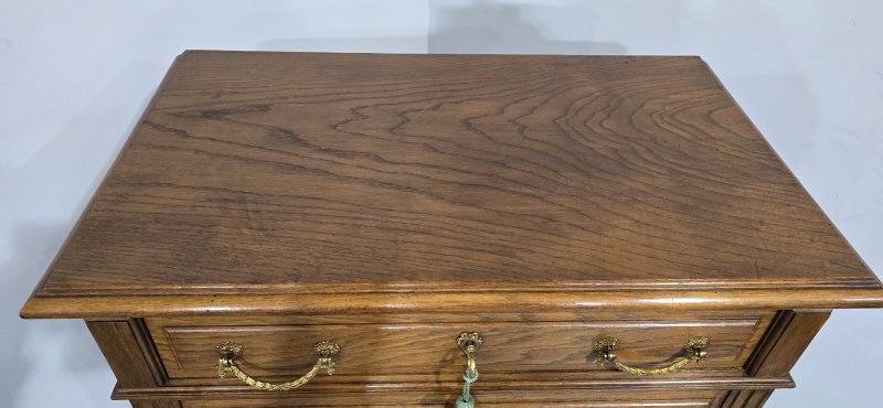 Top Quality  Six Drawer French Oak Chest of Drawer - Image 11