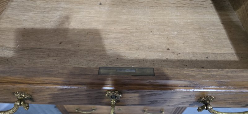 Top Quality  Six Drawer French Oak Chest of Drawer - Image 12