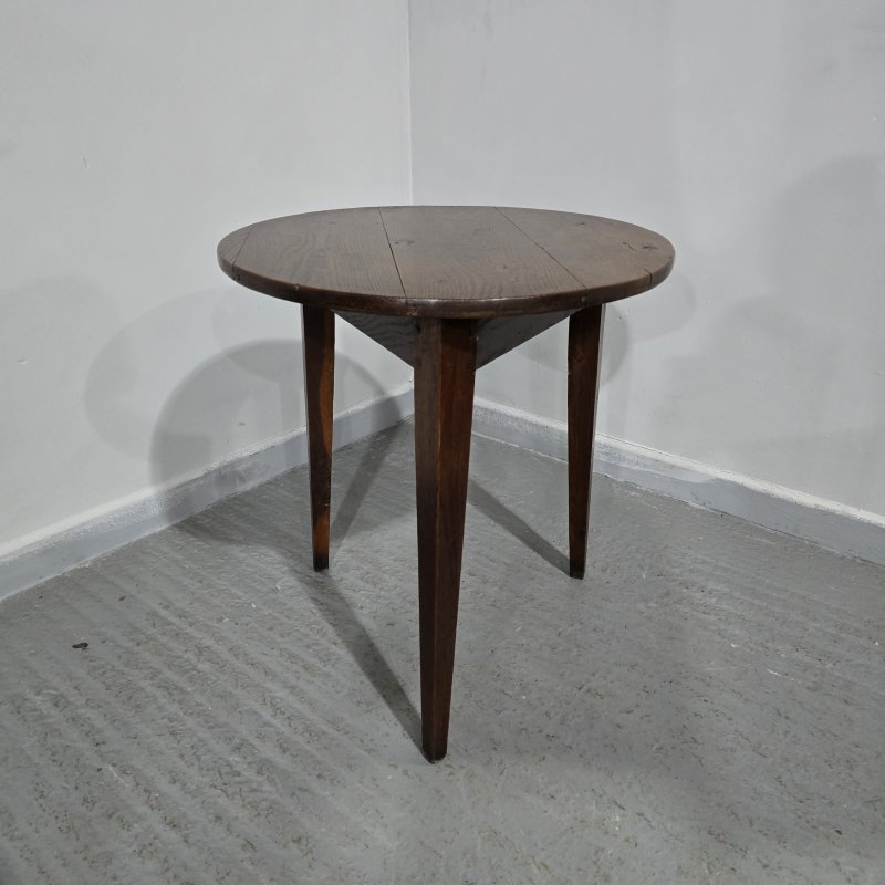 Super Georgian Oak Cricket Table - Image 7
