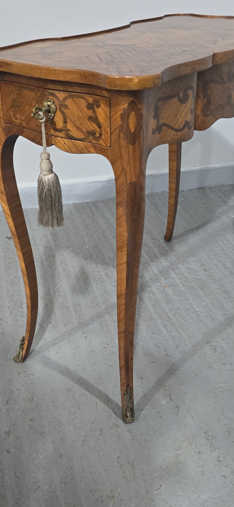 Small & Very Pretty French Marquetry Writing Table - Image 11